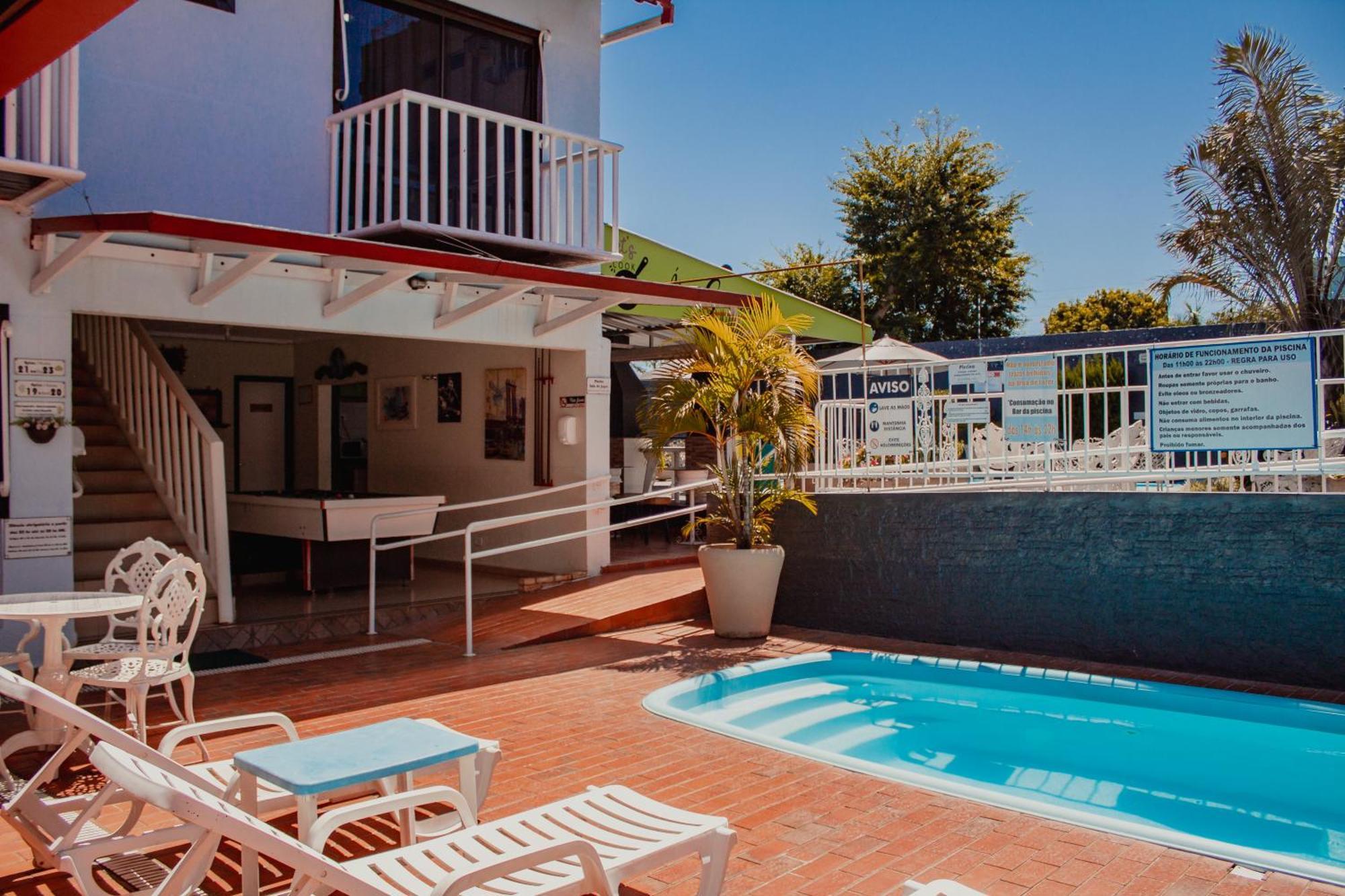Hotel E Pousada Caroline Фос-ду-Іґуасу Екстер'єр фото